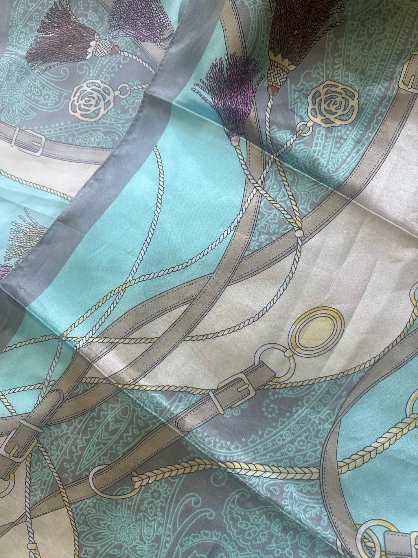 Bandeu Scarf/Top
